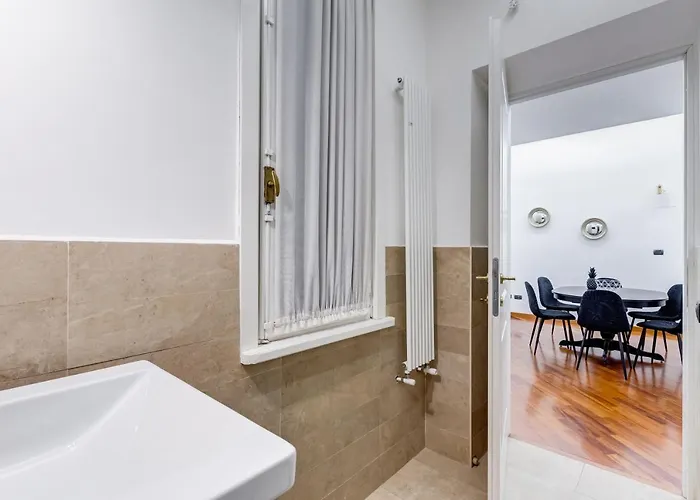 Bdc - Spanish Steps Gold 2bdr Apartament