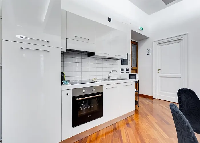 Bdc - Spanish Steps Gold 2bdr Apartament Rzym
