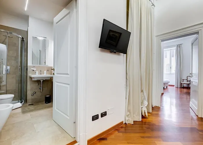 Bdc - Spanish Steps Gold 2bdr Apartament