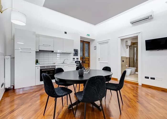 Bdc - Spanish Steps Gold 2bdr Apartament Rzym